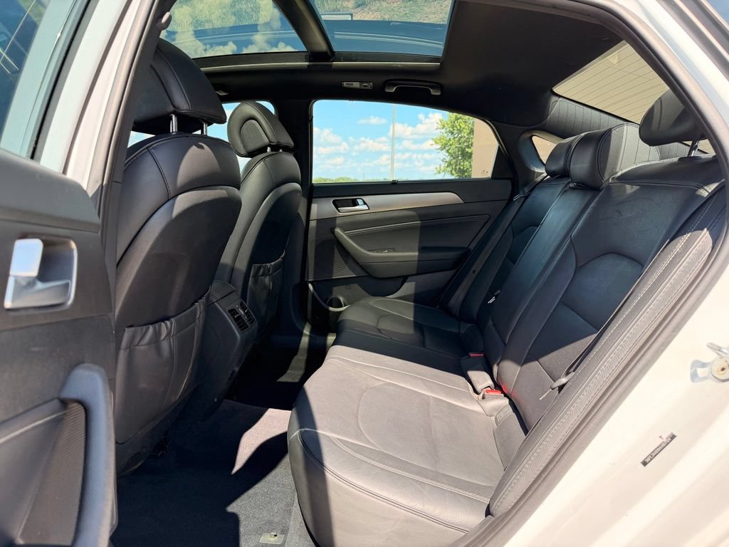 Used 2017 Hyundai Sonata Limited 2.0T FWD image 5