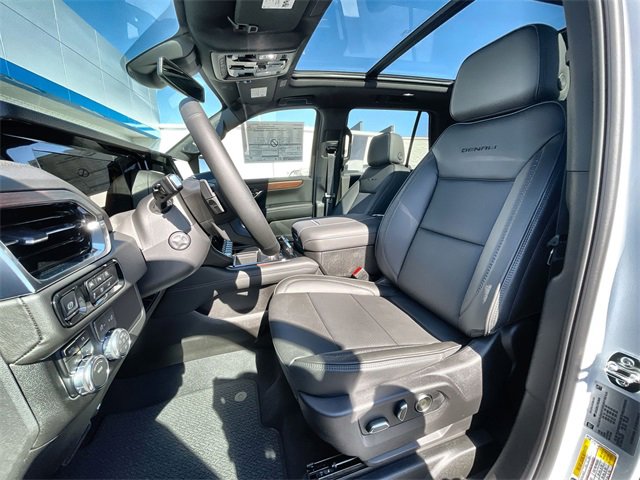New 2026 GMC Yukon Denali w/ Sun & Power Step Package image 20
