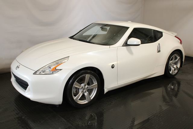 Used 2012 Nissan 370Z Touring RWD image 2