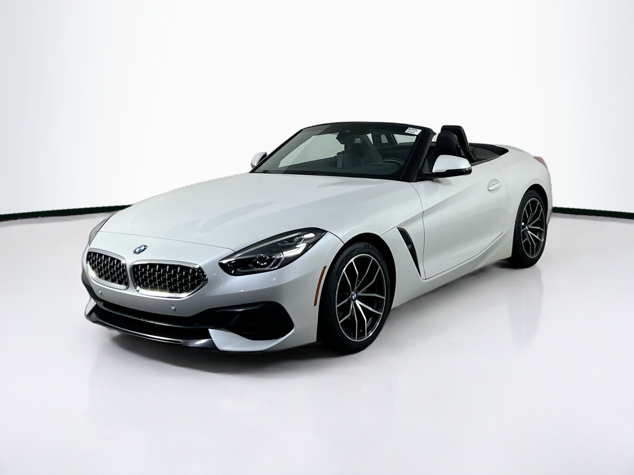 Used 2022 BMW Z4 sDrive30i w/ Driving Assistance Package image 1