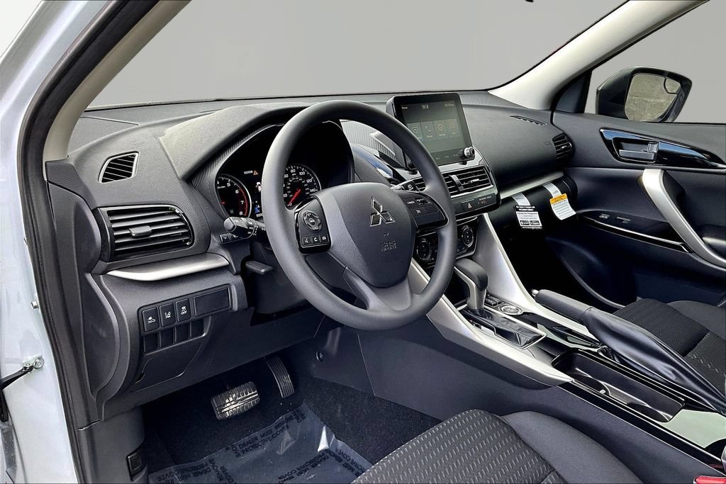 New 2026 Mitsubishi Eclipse Cross LE AWD/4WD image 7