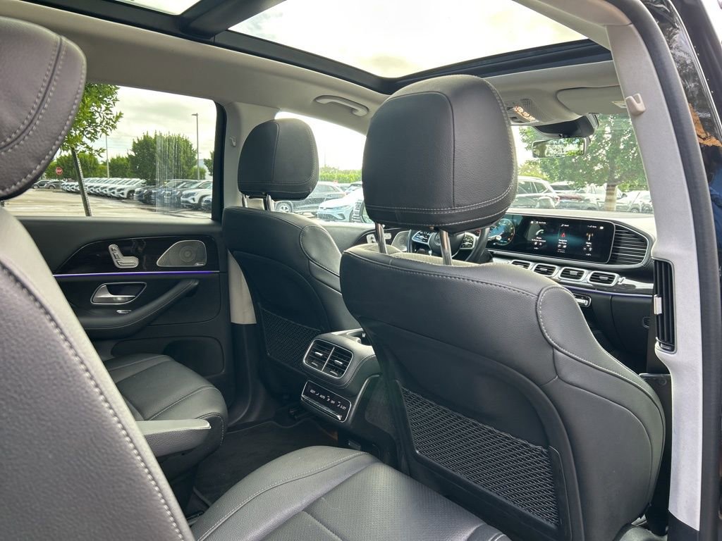 Used 2023 Mercedes-Benz GLS 450 4MATIC image 46