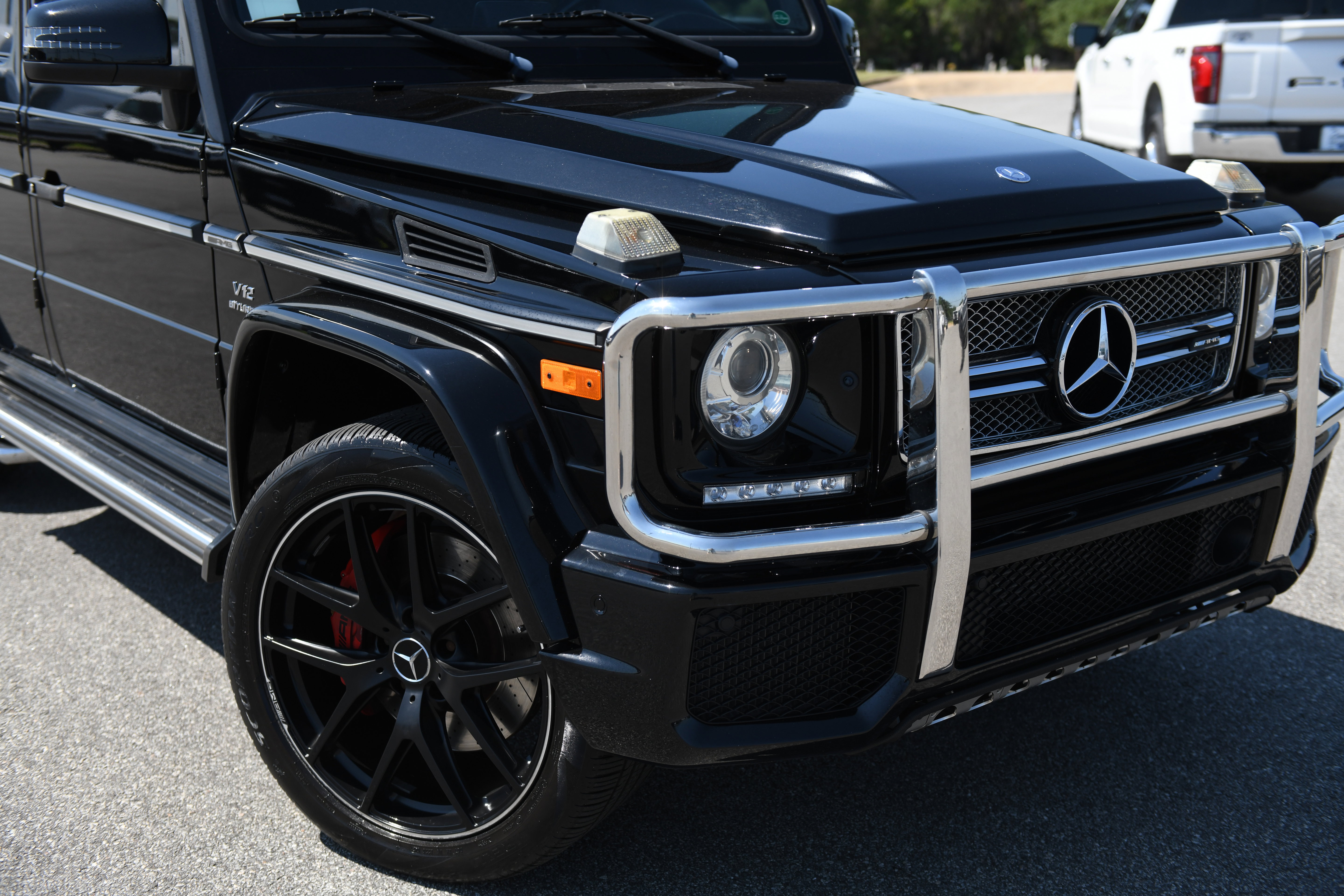 Used 2016 Mercedes-Benz G 65 AMG 4MATIC image 2