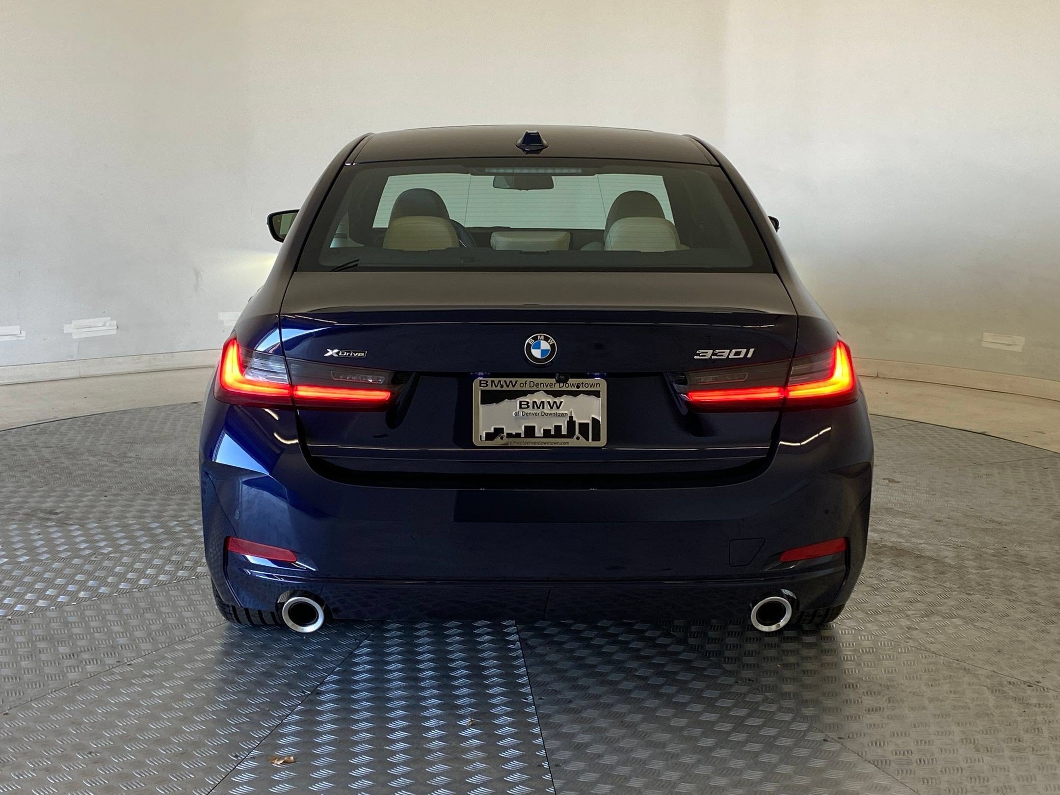 Used 2026 BMW 330i xDrive Sedan w/ Premium Package AWD/4WD image 9