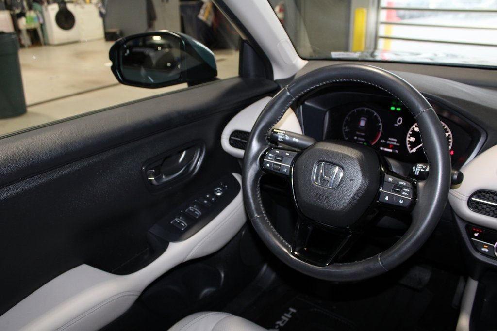 Used 2025 Honda HR-V EX-L image 21