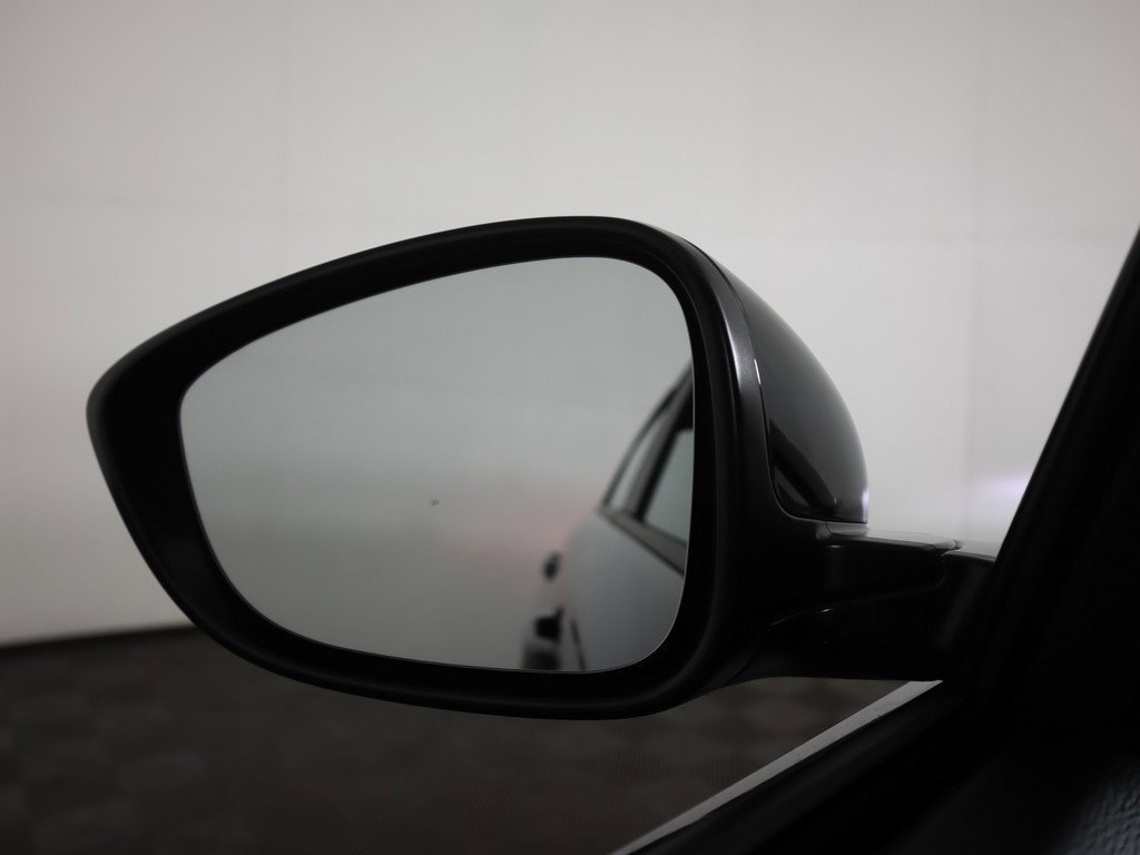 Certified 2025 Honda Accord LX image 33