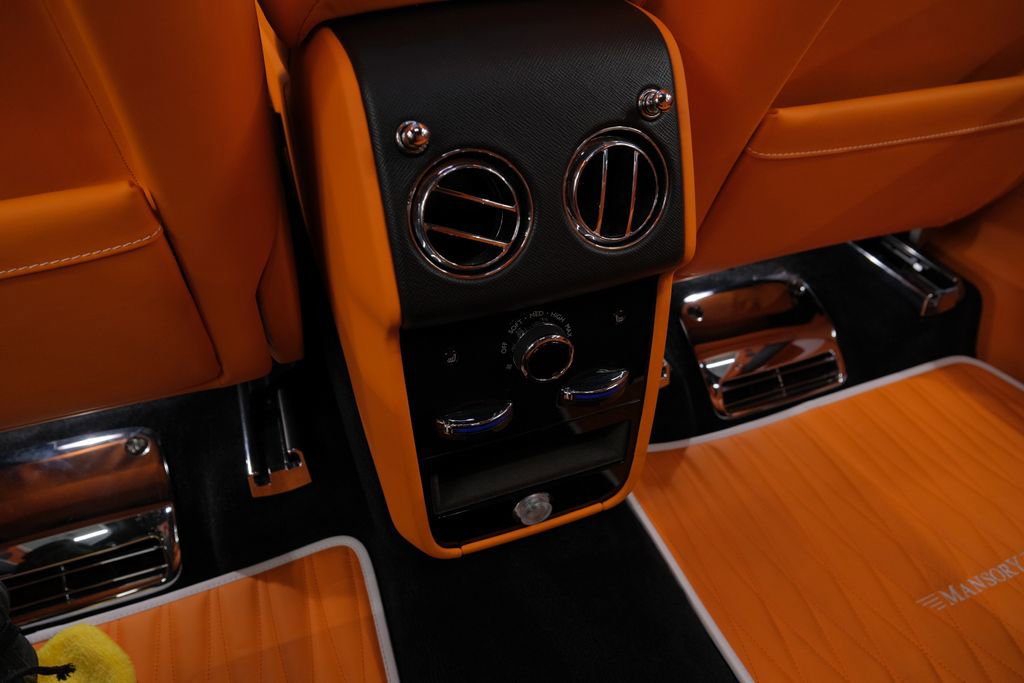 Used 2024 Rolls-Royce Cullinan image 68