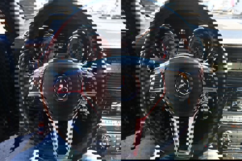 Used 2015 Mercedes-Benz SLK 250 image 31