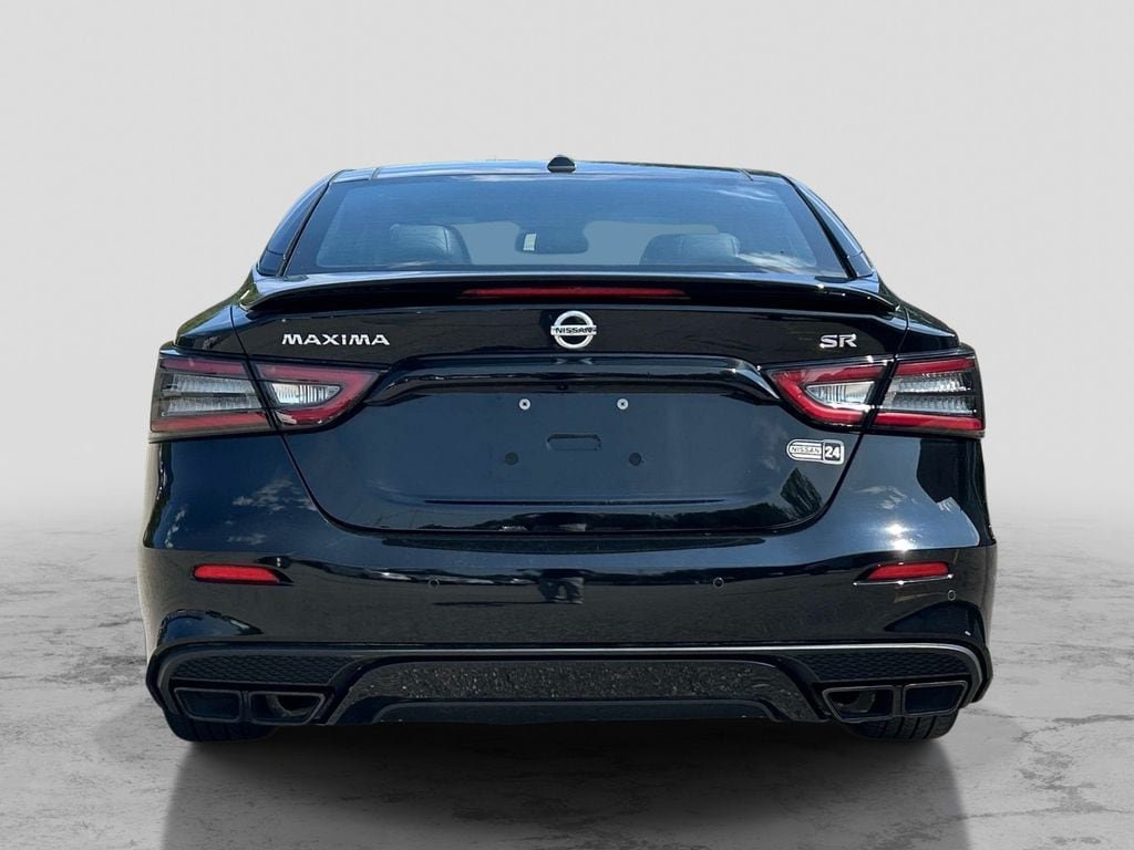 Certified 2022 Nissan Maxima SR w/ Sport Mat Group FWD image 4
