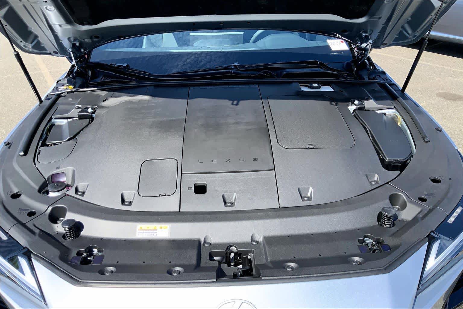 New 2026 Lexus ES 500e AWD/4WD image 16