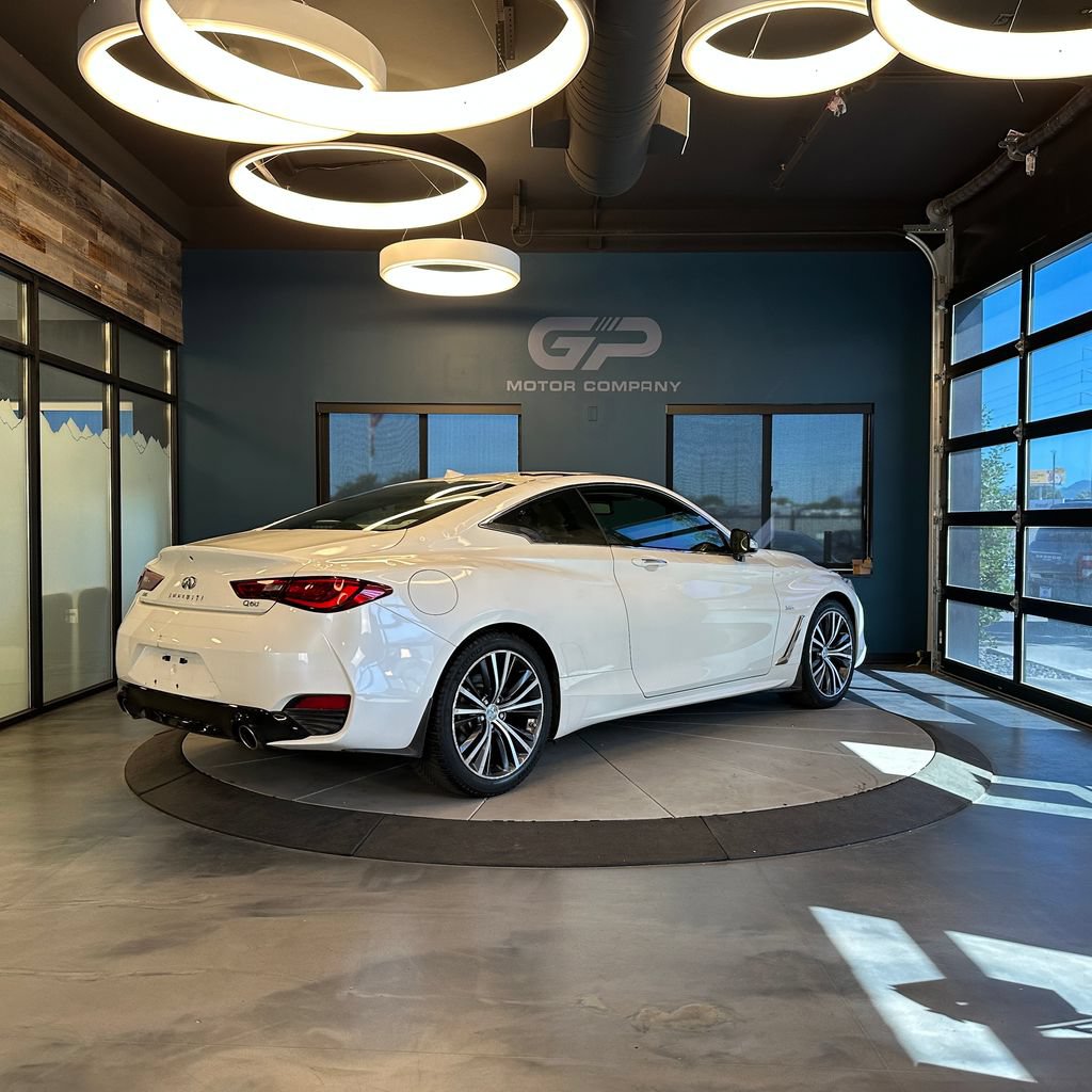 Used 2019 INFINITI Q60 3.0t Luxe AWD/4WD image 3