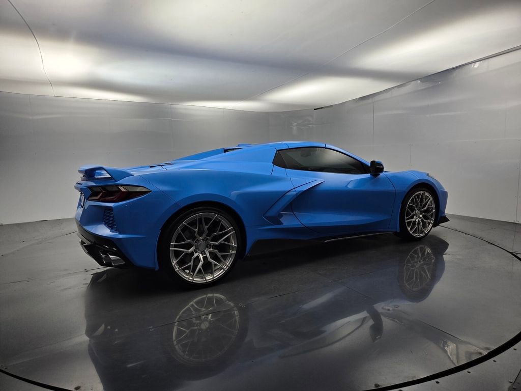 Used 2023 Chevrolet Corvette Stingray Premium Conv w/ Z51 Performance Package RWD image 10