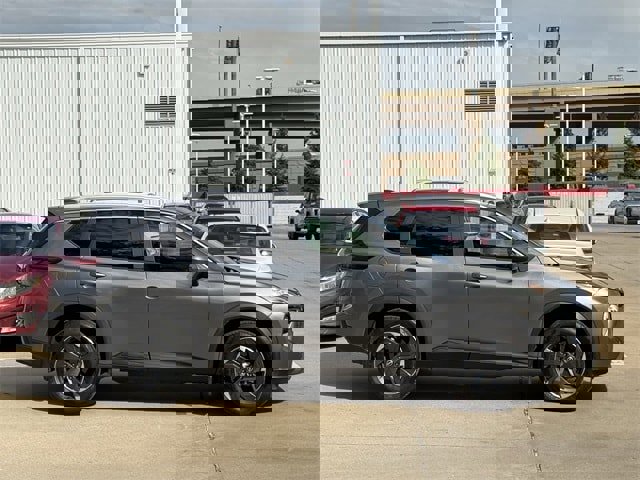 Used 2024 Nissan Rogue SV w/ SV Premium Package image 3