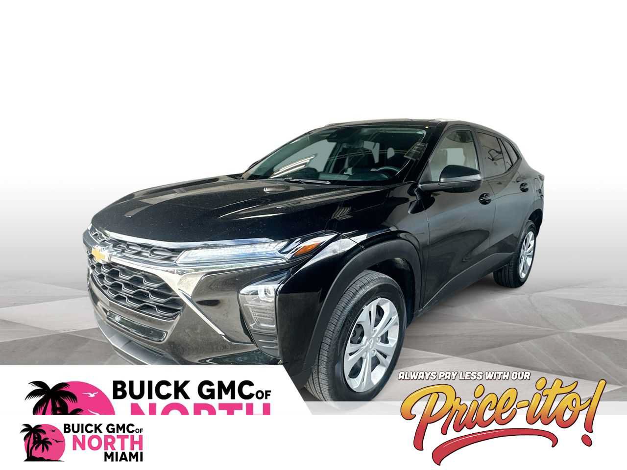 Used 2025 Chevrolet Trax LS FWD image 1