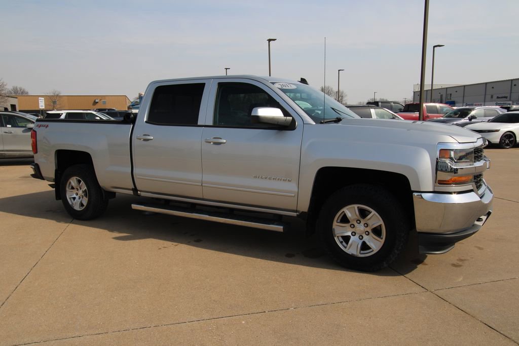 Used 2017 Chevrolet Silverado 1500 LT w/ LT Fleet Plus Package image 3