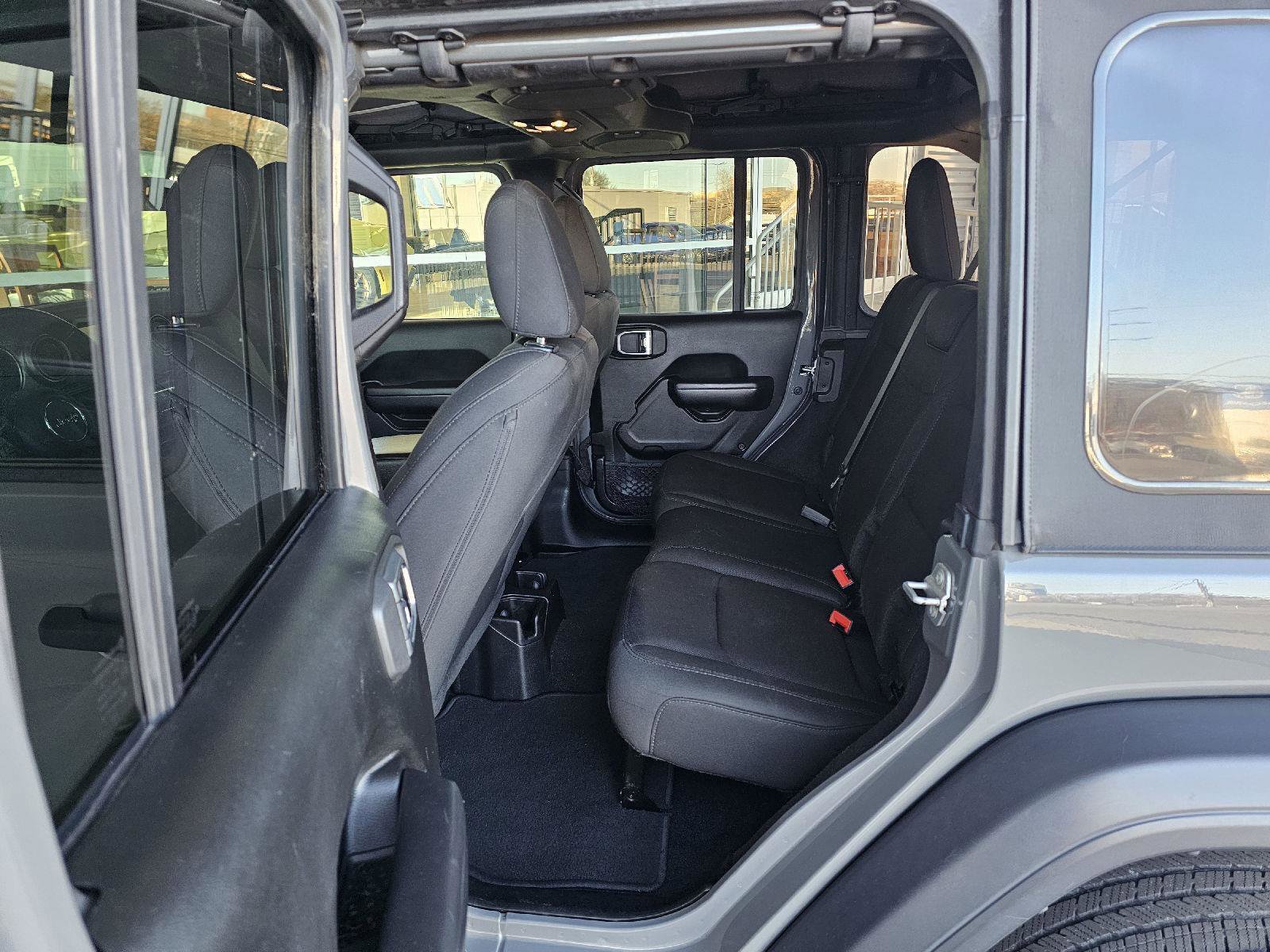 Used 2019 Jeep Wrangler Unlimited Sport S image 17