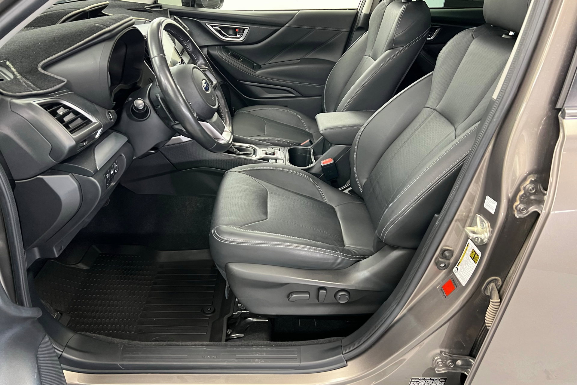 Used 2021 Subaru Forester Limited w/ Popular Package #3 image 19