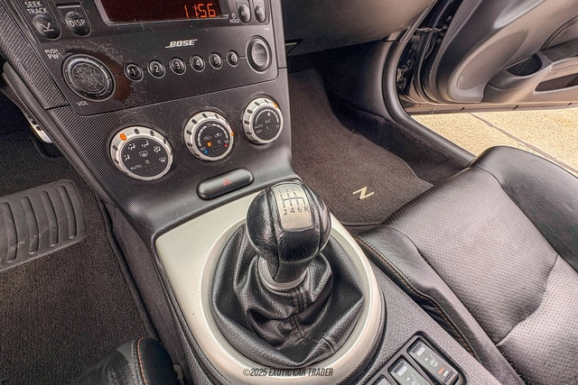 Used 2007 Nissan 350Z Touring RWD image 32
