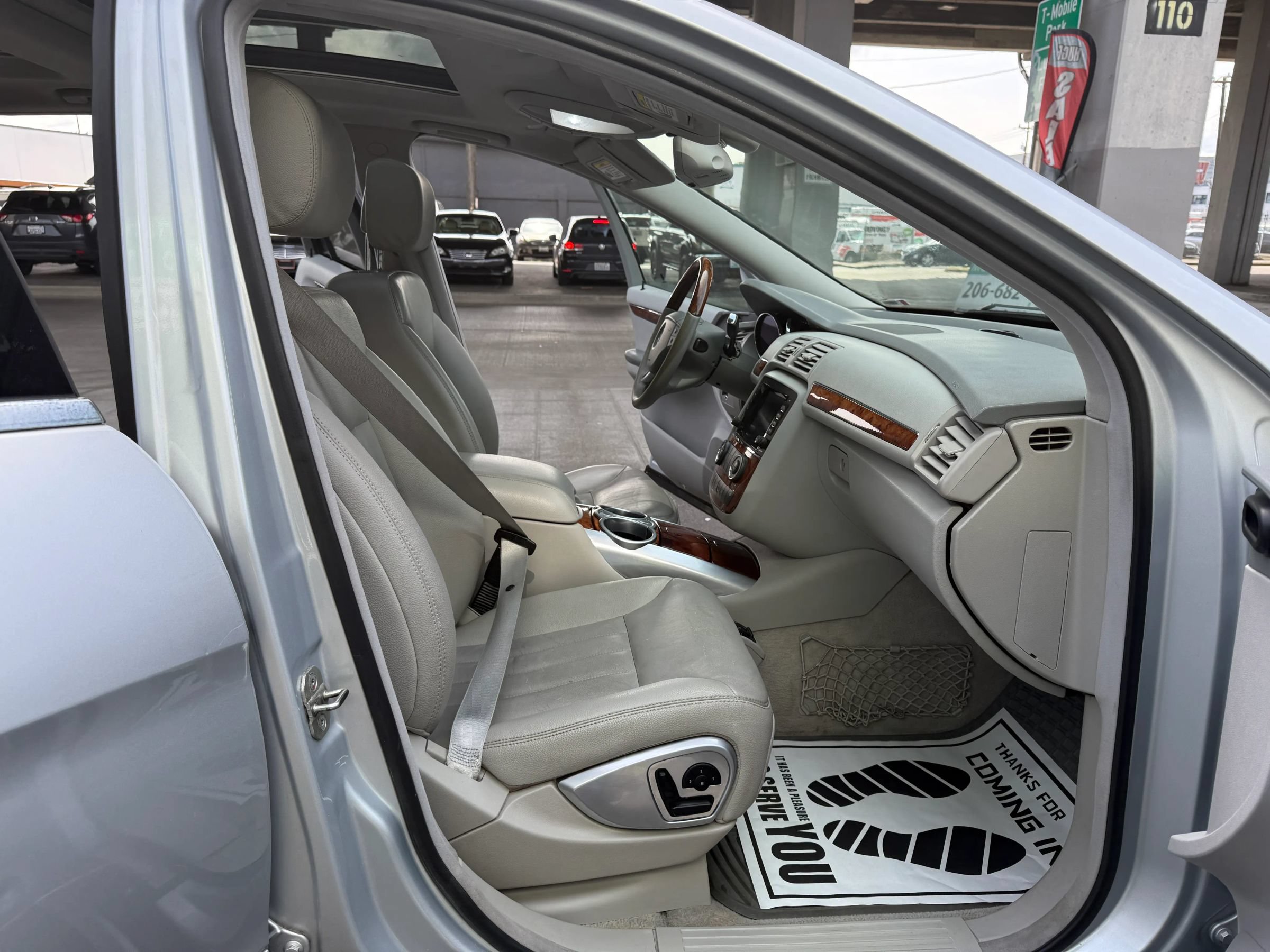 Used 2006 Mercedes-Benz R 500 4MATIC image 23