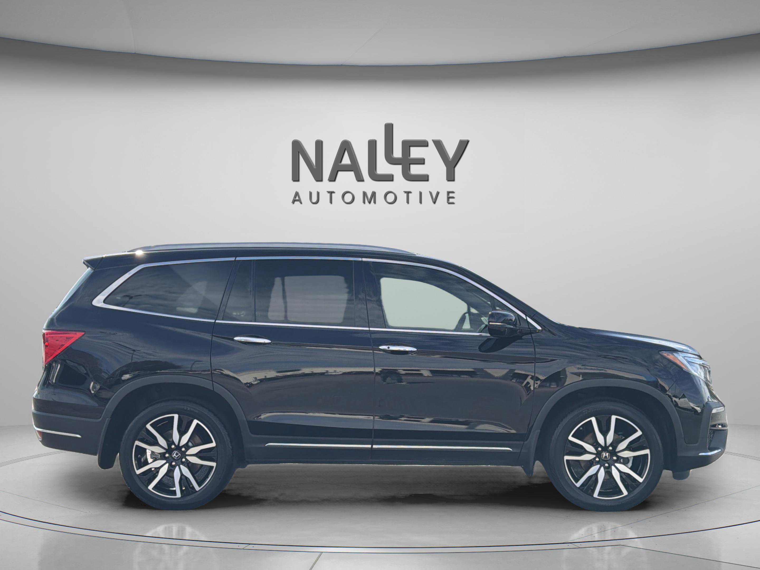 Certified 2020 Honda Pilot Touring image 7