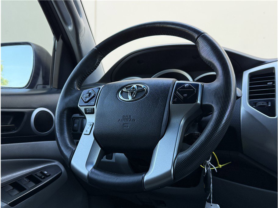 Used 2014 Toyota Tacoma PreRunner RWD image 16