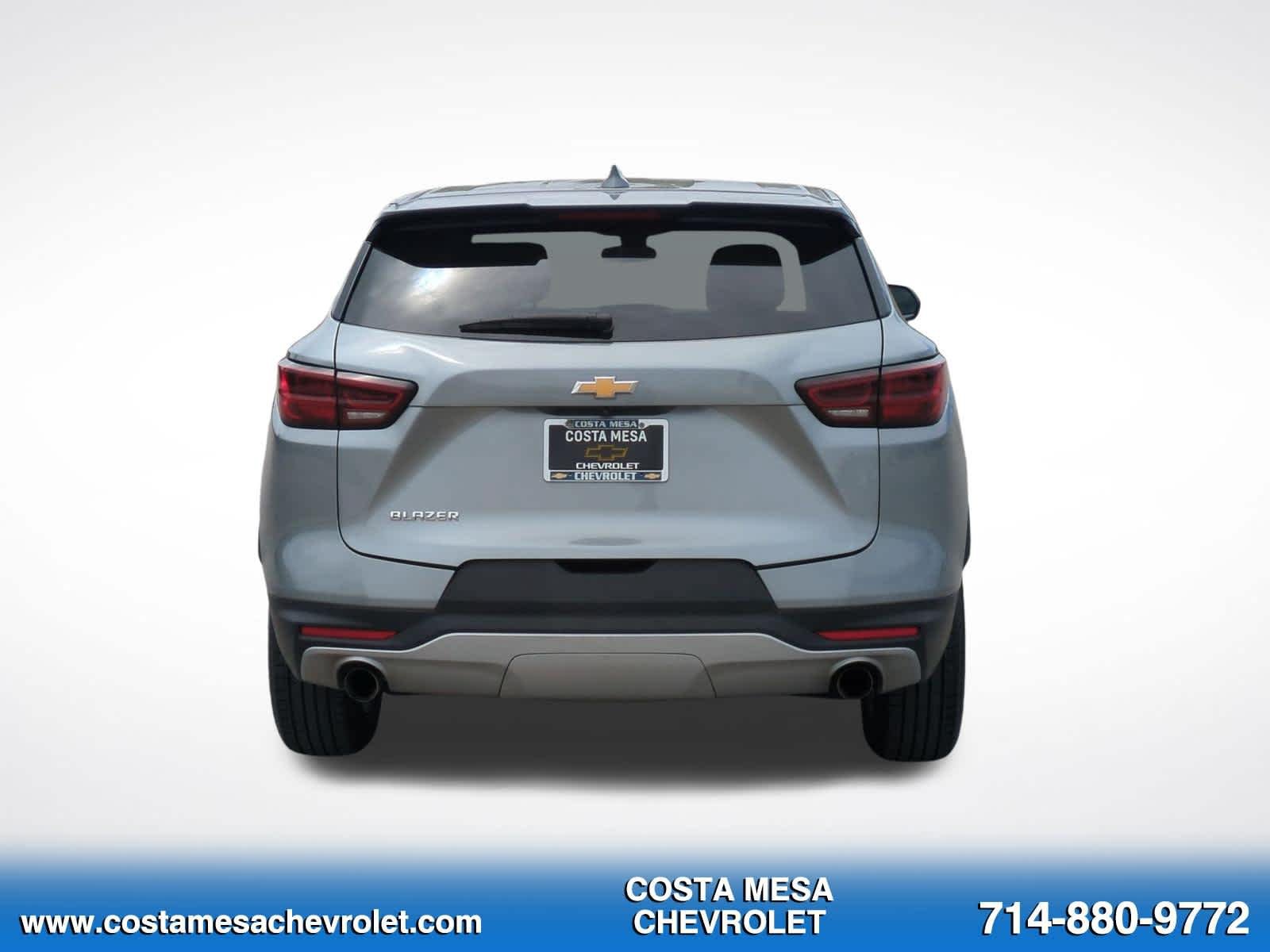Used 2025 Chevrolet Blazer LT FWD image 6