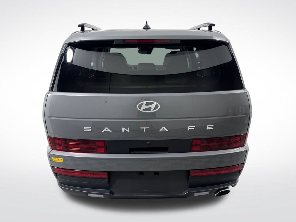 Used 2025 Hyundai Santa Fe SEL FWD image 5