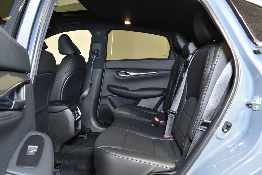 Certified 2025 INFINITI QX55 Luxe w/ Cargo Package image 28