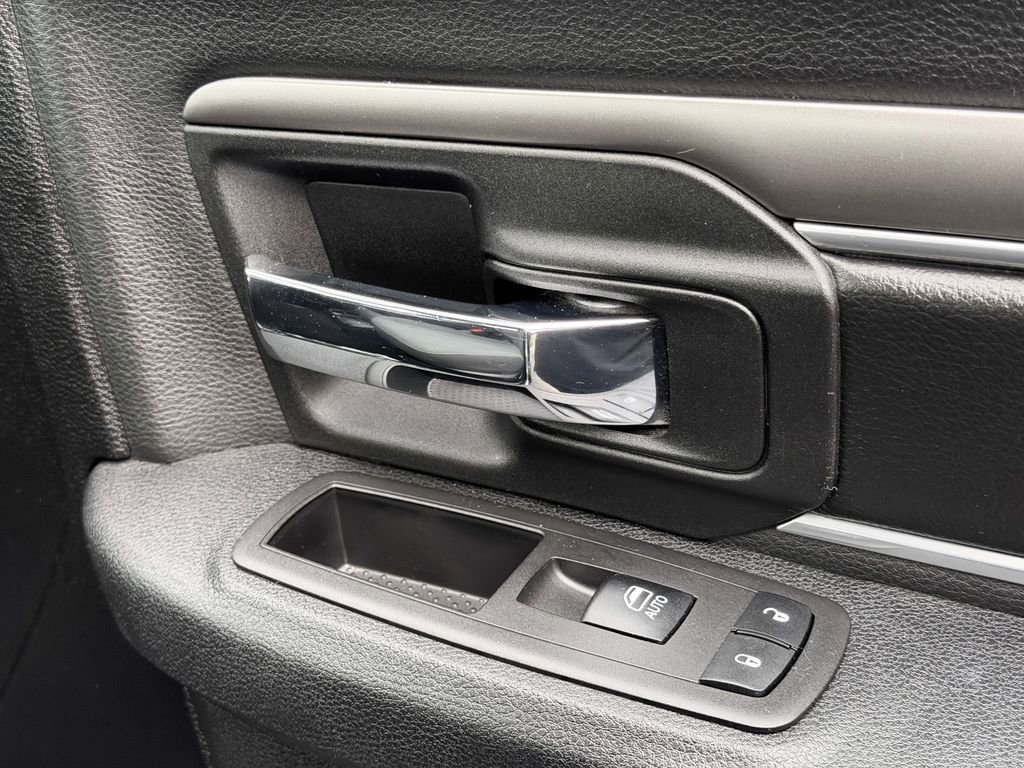 Used 2024 RAM 1500 Classic Warlock image 24