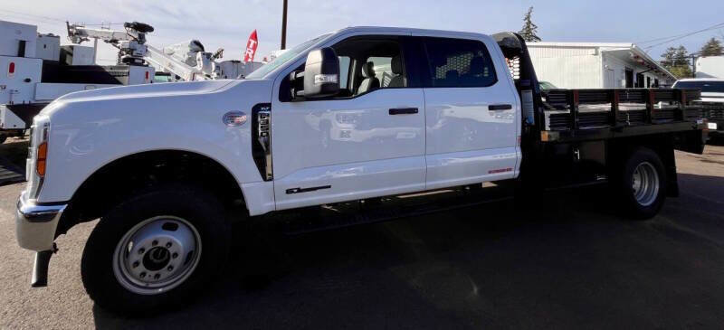 Used 2024 Ford F350 XLT AWD/4WD image 5