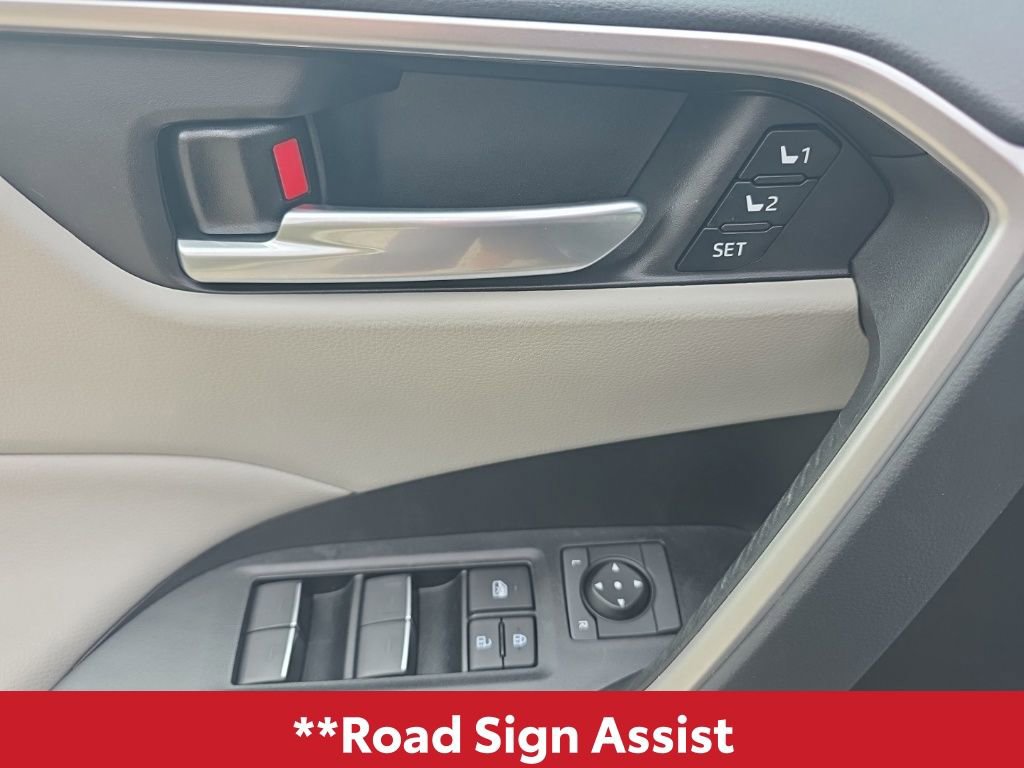 Used 2023 Toyota RAV4 XLE Premium image 20