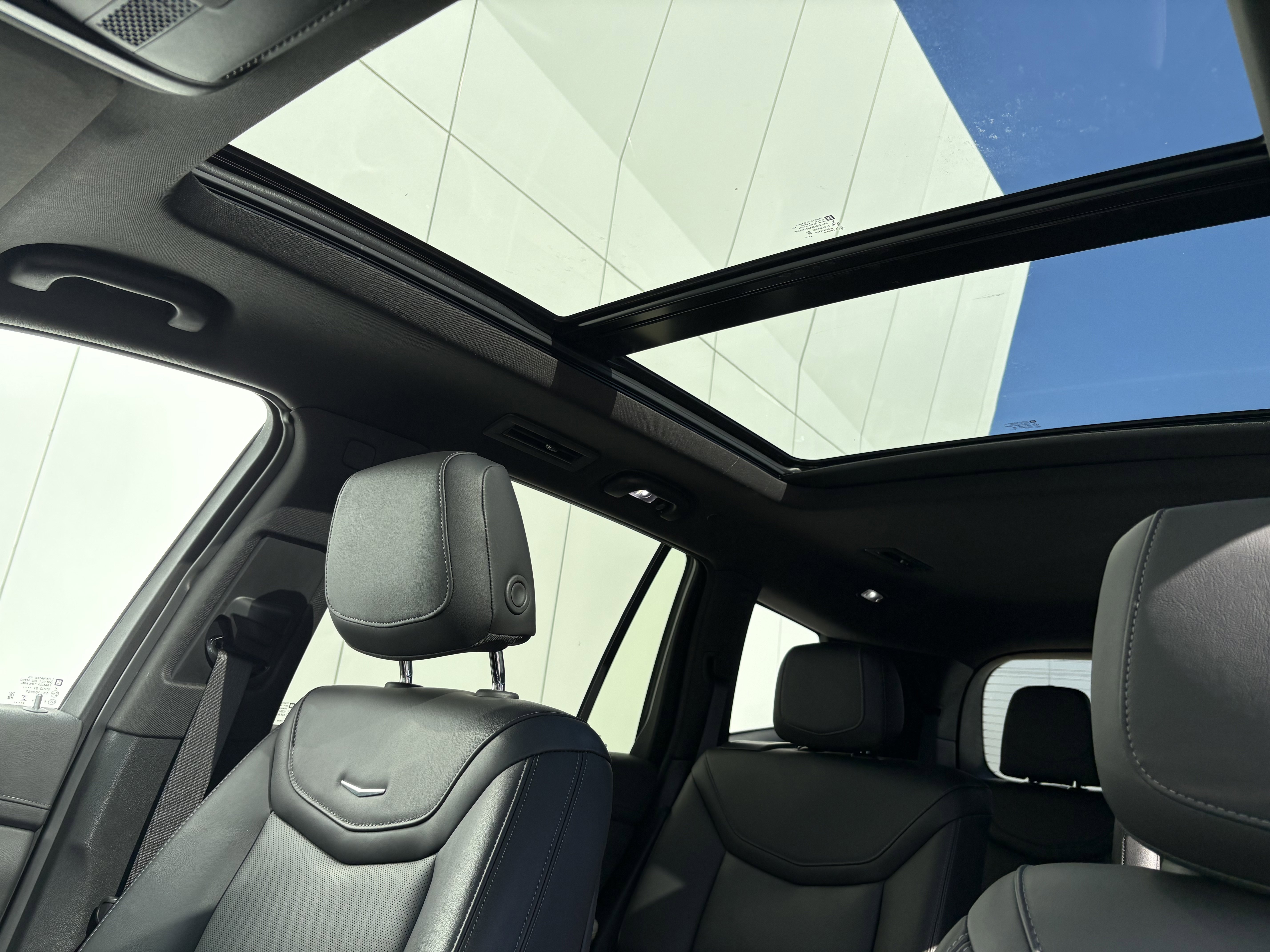 Certified 2025 Cadillac XT6 Premium Luxury image 17