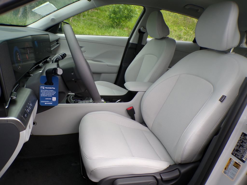 New 2026 Hyundai Kona SE AWD/4WD image 13