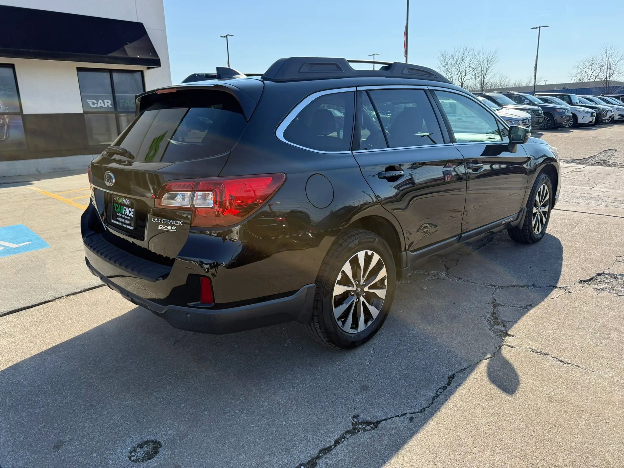 Used 2017 Subaru Outback 2.5i Limited AWD/4WD image 17