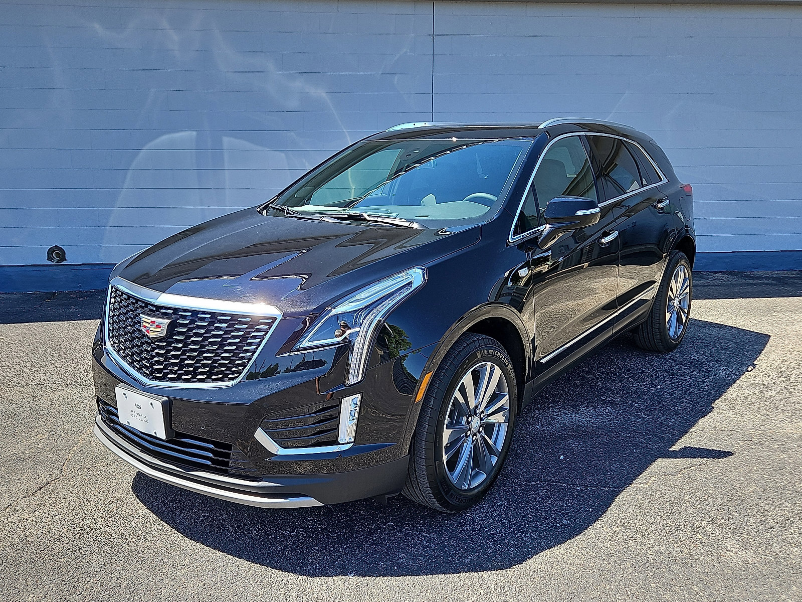 New 2025 Cadillac XT5 Premium Luxury w/ LPO, Floor Liner Package