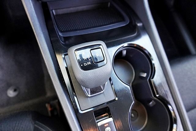 Used 2024 Nissan Rogue SV image 31