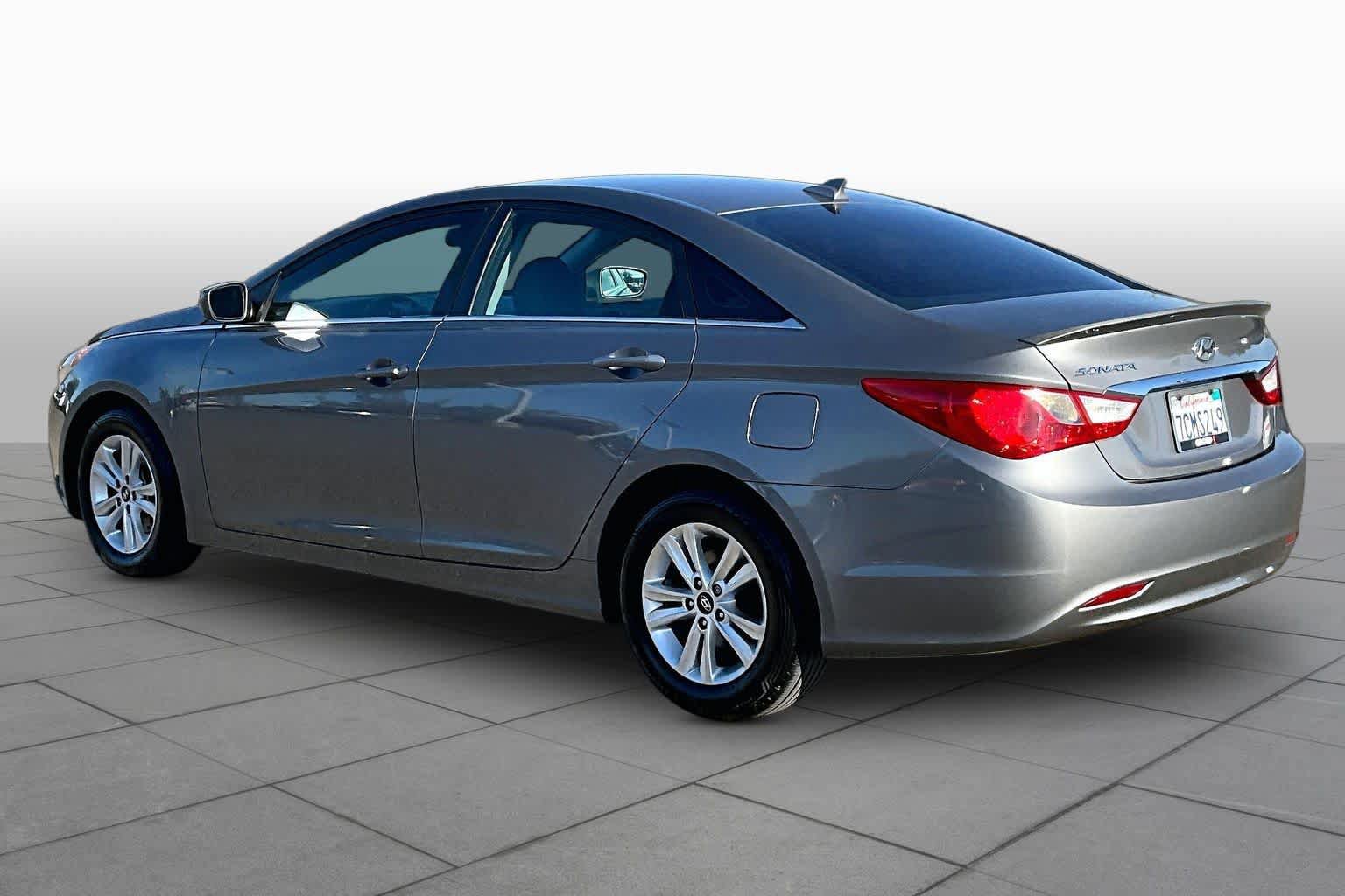 Used 2013 Hyundai Sonata GLS w/ Popular Equipment Pkg FWD image 11