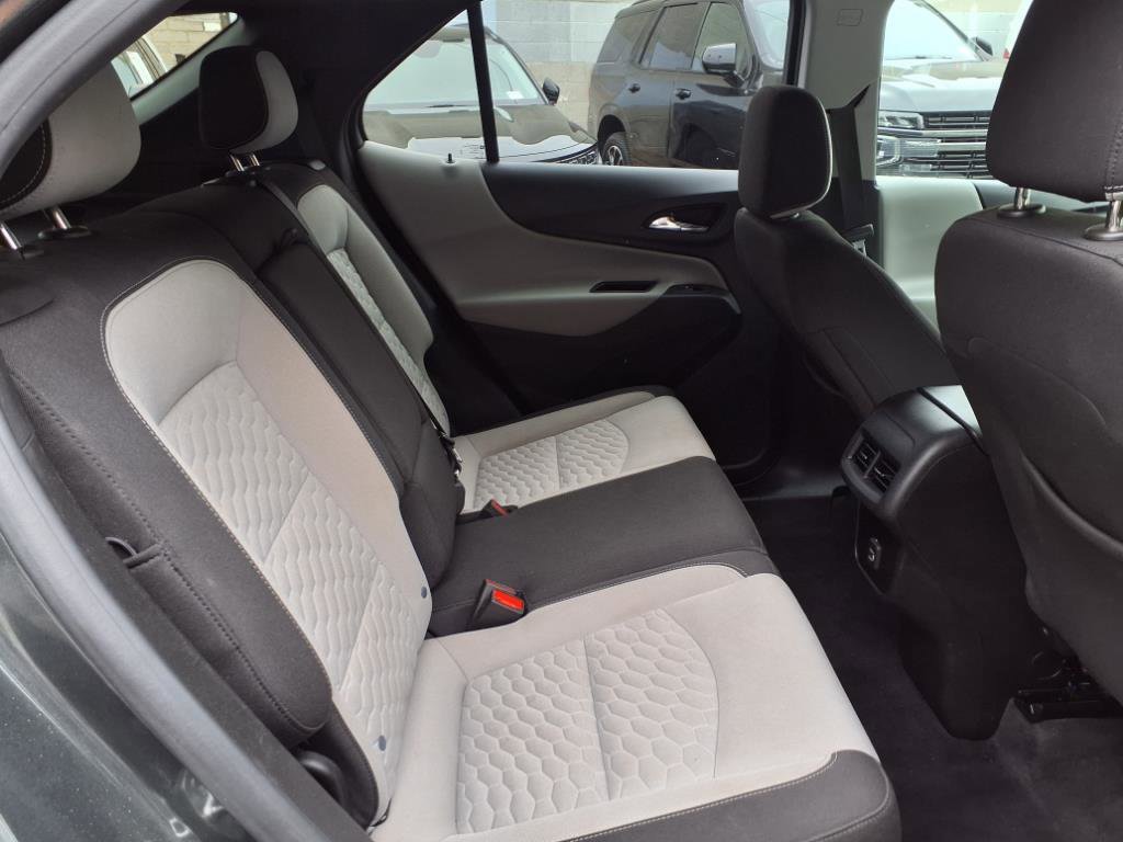 Used 2021 Chevrolet Equinox LS w/ LS Convenience Package image 24