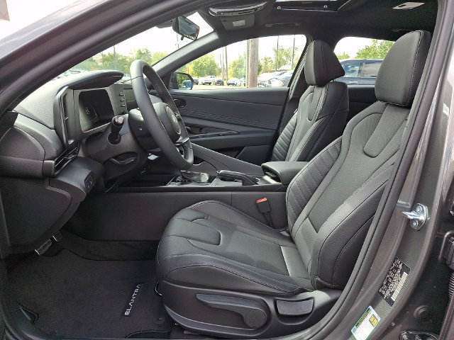 New 2026 Hyundai Elantra SEL Sport FWD image 9