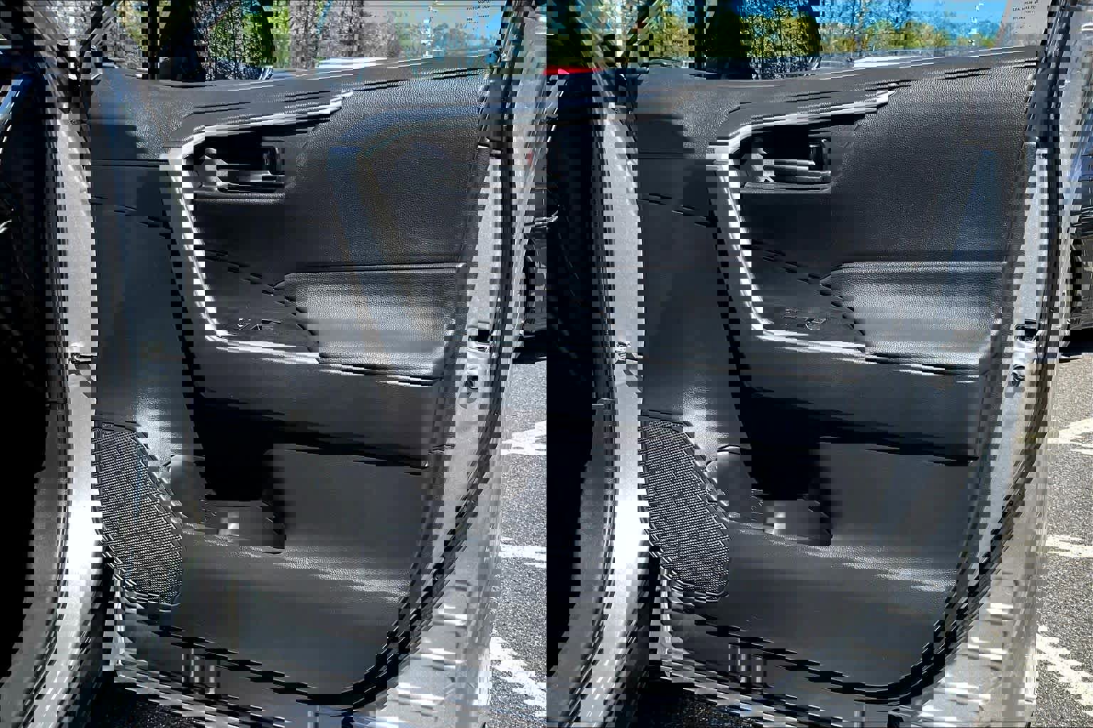 Used 2024 Toyota RAV4 LE image 23