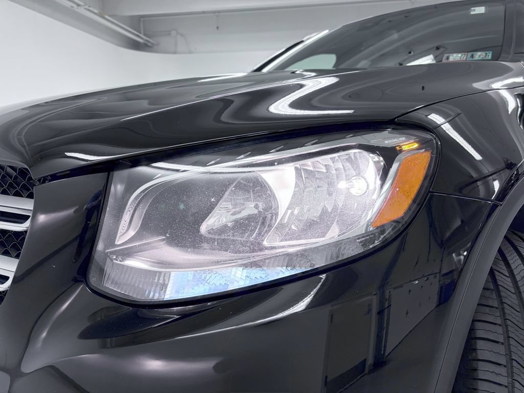 Used 2018 Mercedes-Benz GLC 300 4MATIC image 12