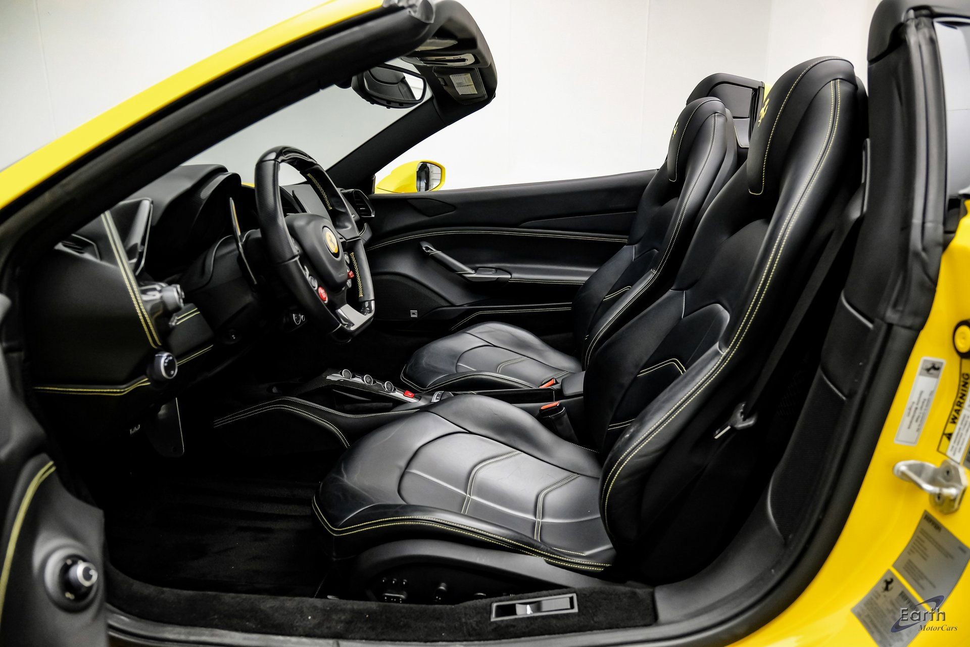 Used 2017 Ferrari 488 Spider image 51