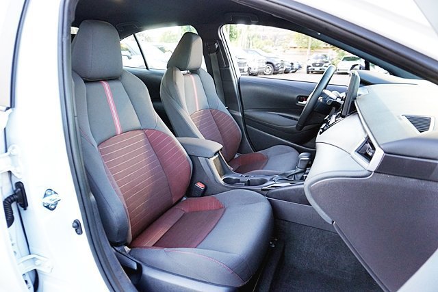 Used 2026 Toyota Corolla SE FWD image 19