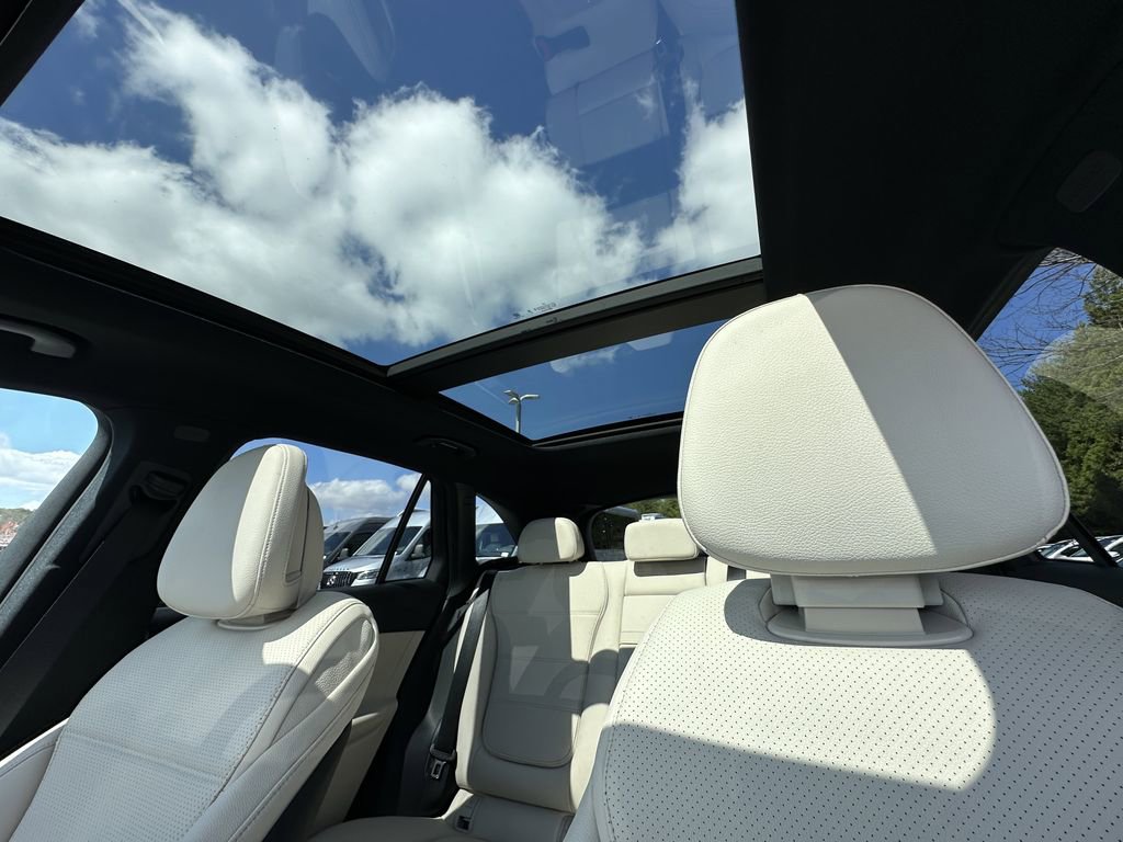 New 2026 Mercedes-Benz GLC 300 image 34