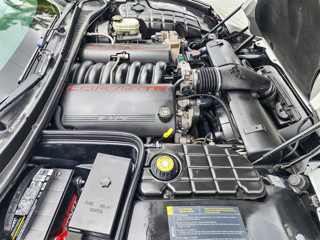 Used 2001 Chevrolet Corvette Convertible w/ Preferred Equipment Group2 image 29