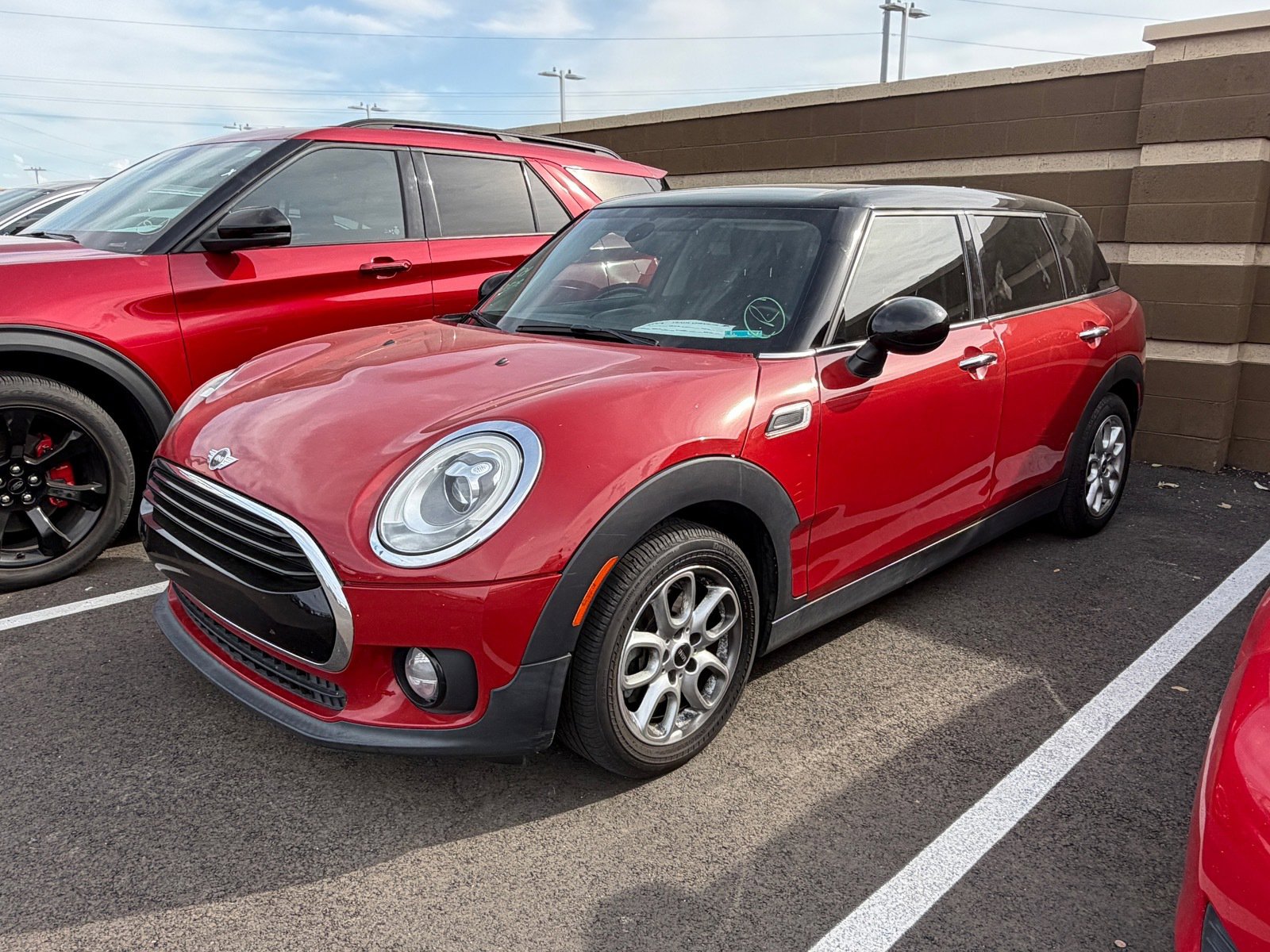 Used 2016 MINI Cooper Clubman image 5