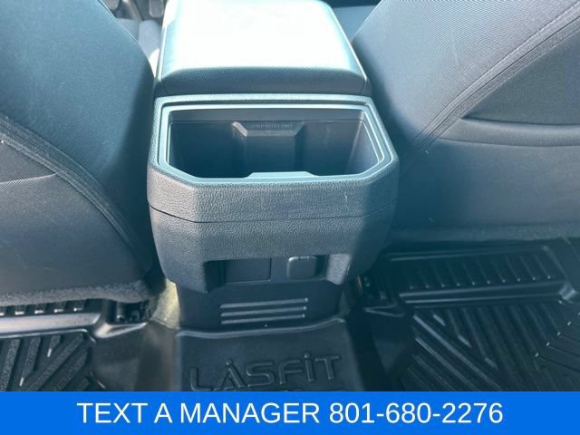 Used 2025 Toyota Tacoma SR5 AWD/4WD image 36