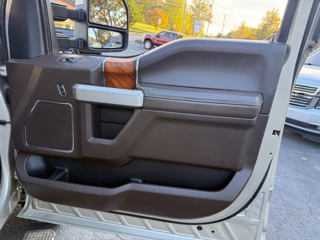 Used 2017 Ford F250 King Ranch w/ King Ranch Ultimate Package image 61