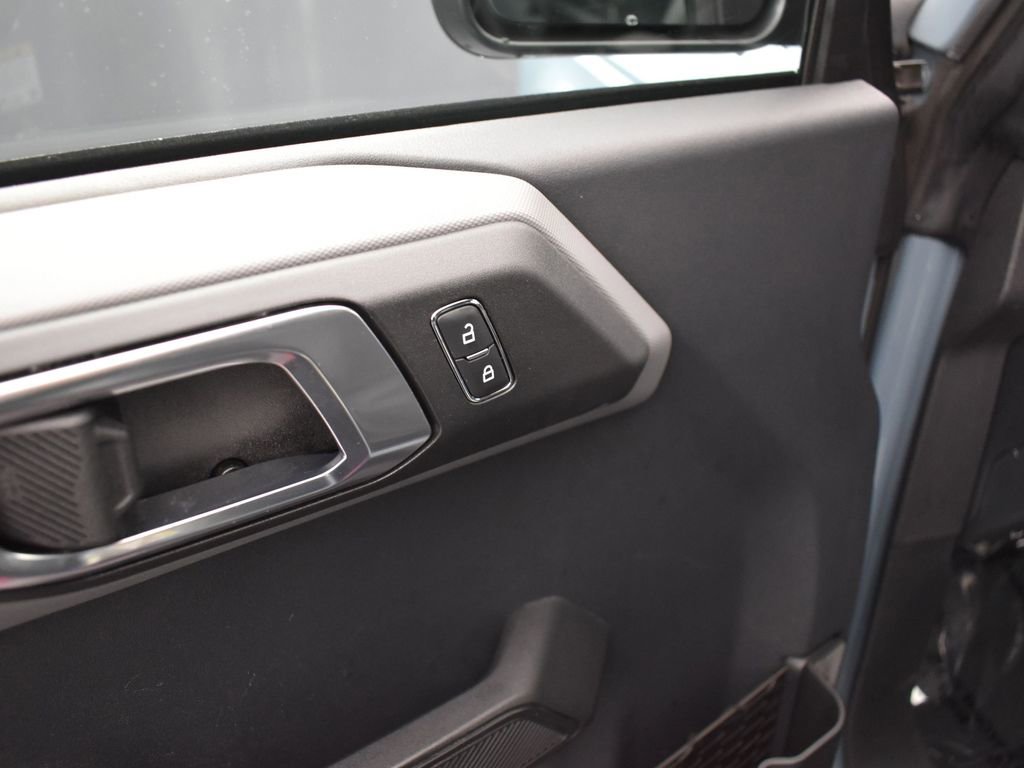 Used 2022 Ford Bronco 4-Door AWD/4WD image 10