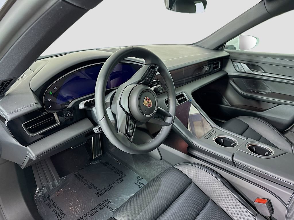 New 2025 Porsche Taycan 4S image 4